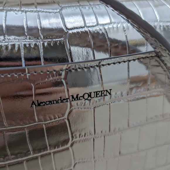 Alexander McQueen Four Ring Satchel - Picture 10 of 14